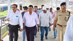 गहन निरीक्षण में स्टेशन से लेकर ट्रैक तक…
