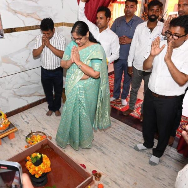 निरजला एकादशी पर तरकुलहा धाम में उमड़ा आस्था&hellip;