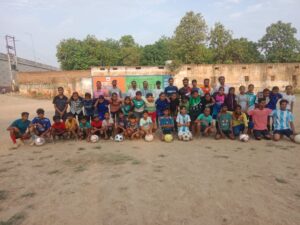 फुटबॉल टीम की यूपी विजेता बच्चियों ने भी…