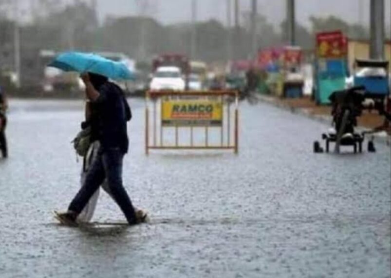 दिल्ली में भारी बारिश का…