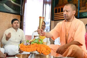 सावन के पहले दिन सीएम योगी ने किया…