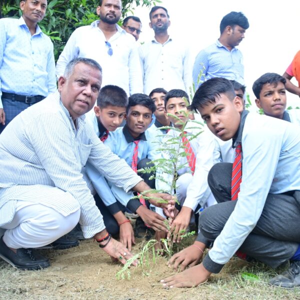 “दिल बड़ा हो तो यूपी के प्रमुख समाजसेवी&hellip;