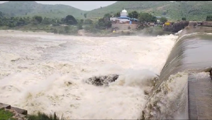 बाढ़ के मद्देनजर चंदौली जनपद के जितने भी…