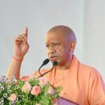 मुख्यमंत्री योगी आदित्यनाथ ने बुधवार को लखनऊ मंडल के जनप्रतिनिधियों के साथ की संवाद बैठक